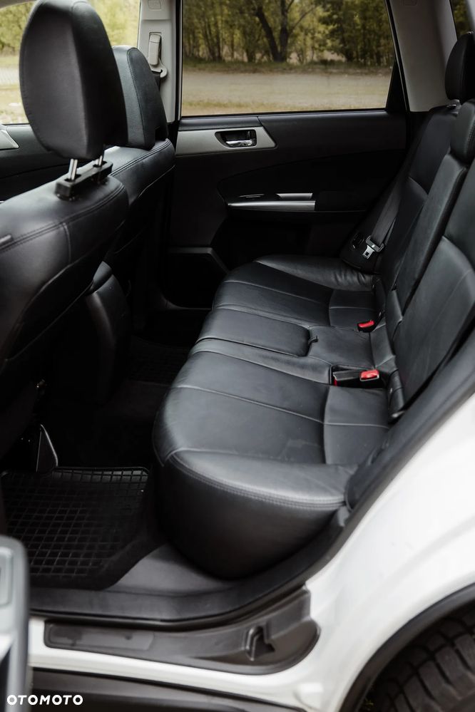 Subaru Forester 2.0D XE 000 - 24