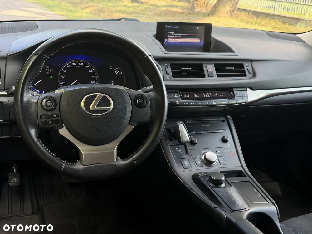 Lexus CT 200h Elite - 9
