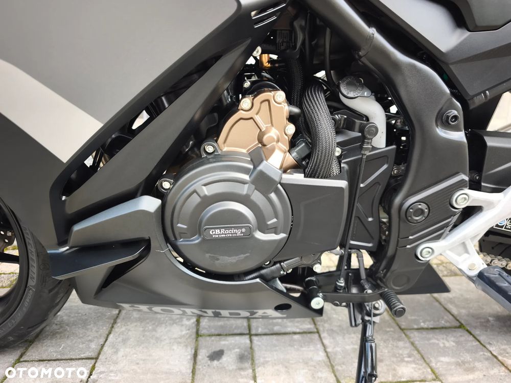 Honda CBR - 16