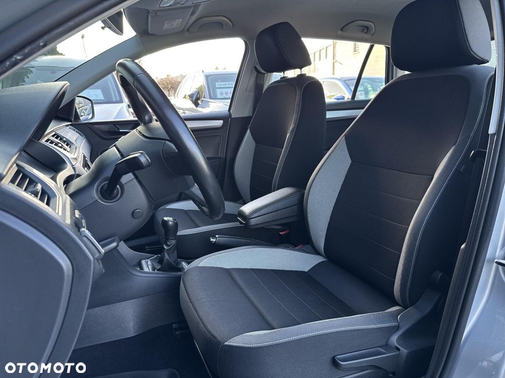 Skoda RAPID Spb 1.0 TSI Ambition - 9