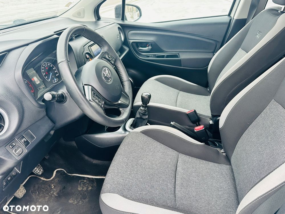 Toyota Yaris 1.5 20th Anniversary - 29
