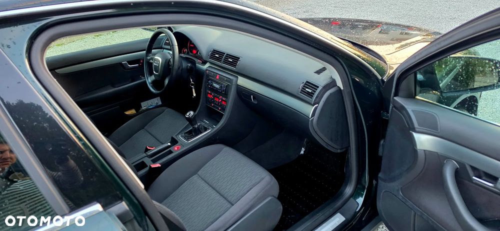 Audi A4 Limousine - 23