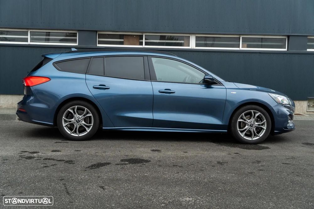 Ford Focus SW — fotografia 29