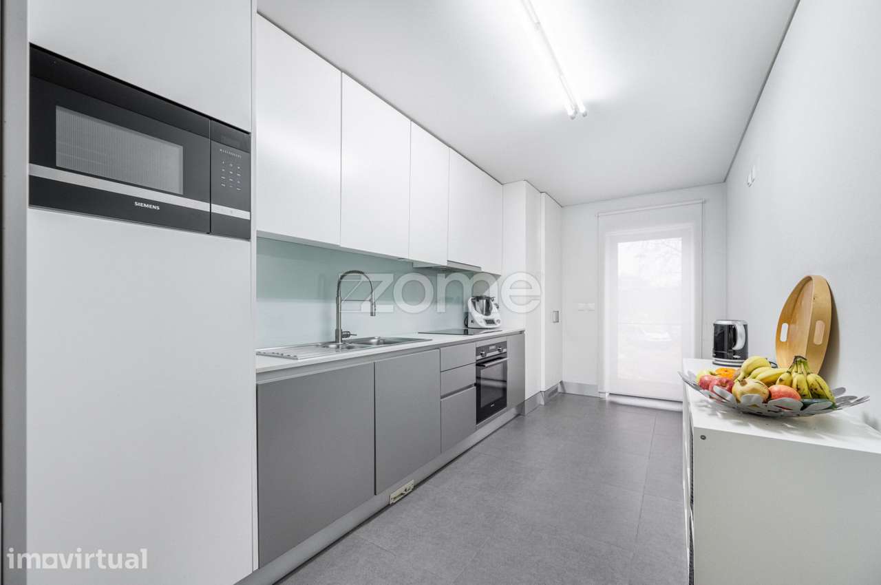 Apartamento T3 com Garagem Box para 2 carros - Edifício Antas Houses - Grande imagem: 2/18