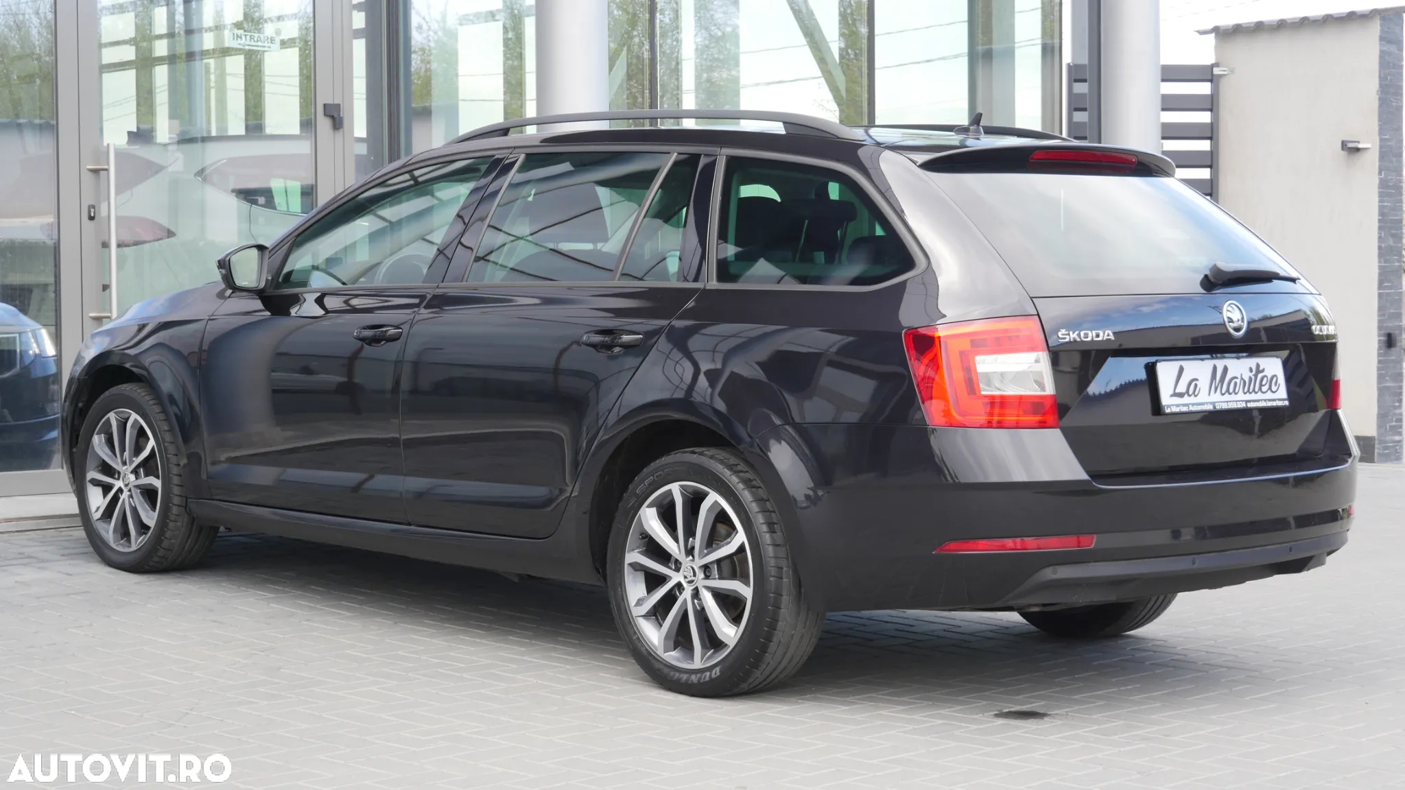 Skoda Octavia Combi 1.6 TDI DSG Style - 10