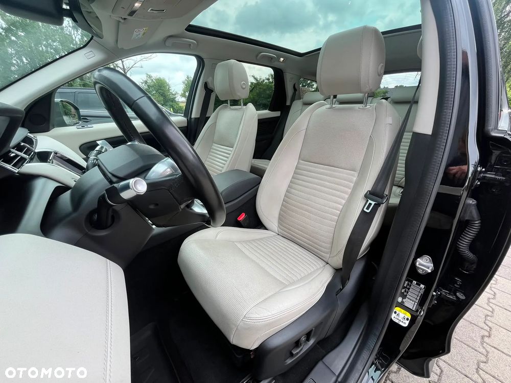 Land Rover Discovery Sport 2.0 P200 mHEV HSE - 14