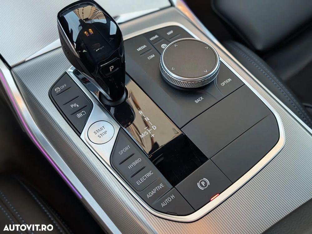 BMW Seria 3 330e Aut. M Sport - 11