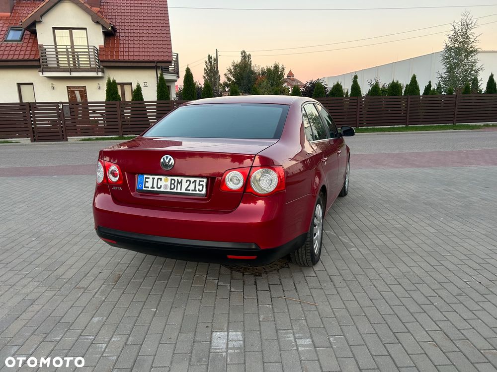 Volkswagen Jetta - 16