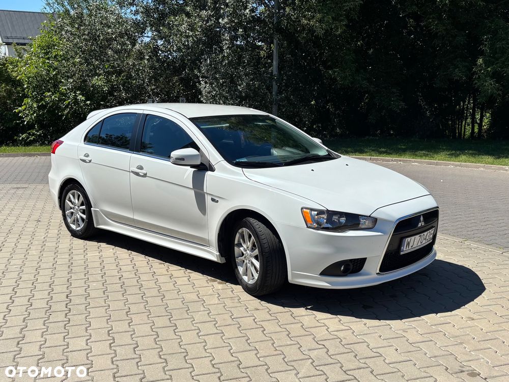 Mitsubishi Lancer 1.6 Invite - 3