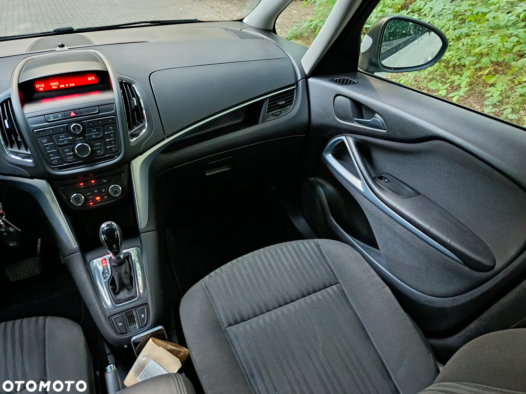Opel Zafira 2.0 CDTI Enjoy - 28