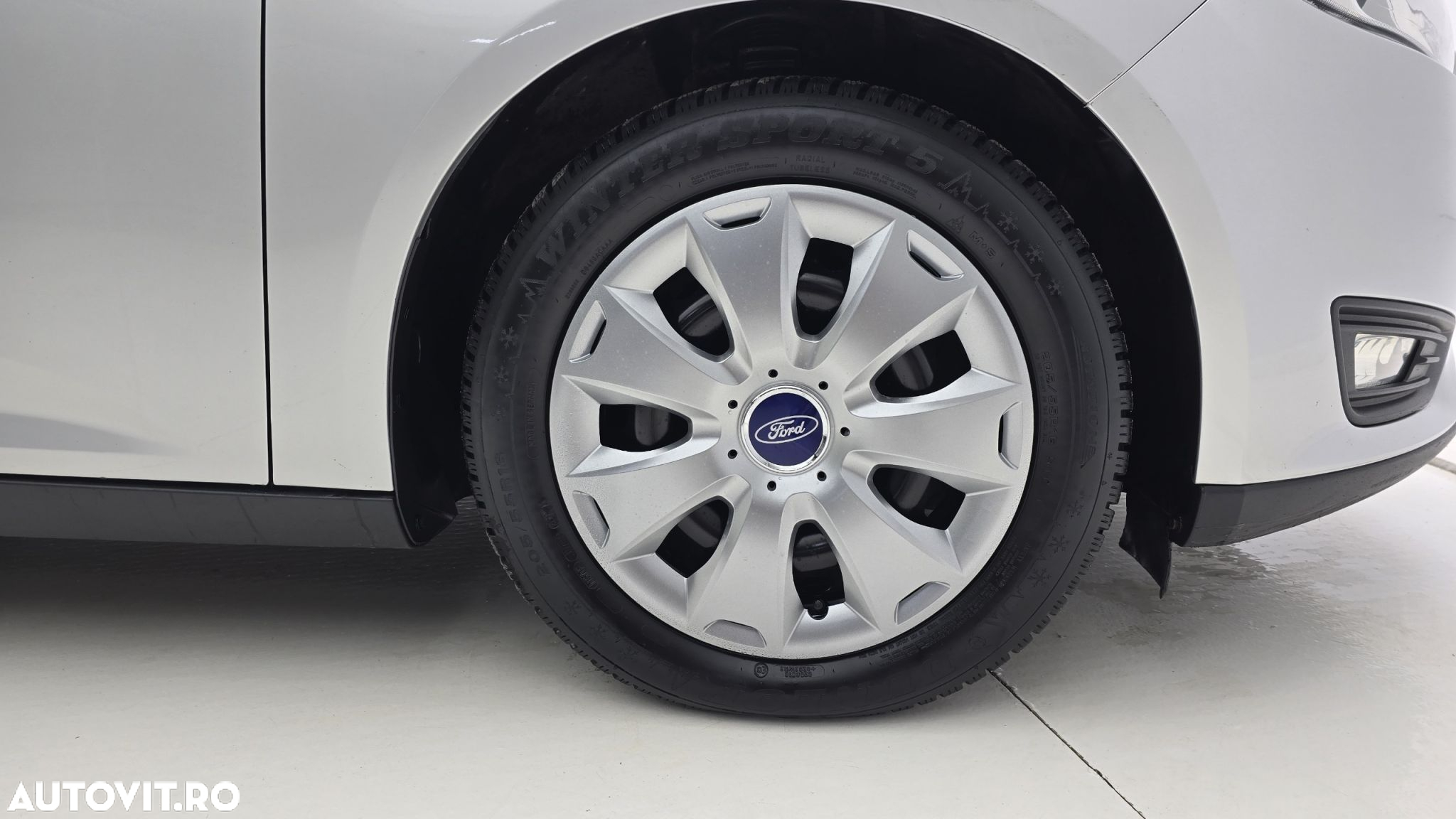 Ford Focus 1.0 EcoBoost Trend - 23