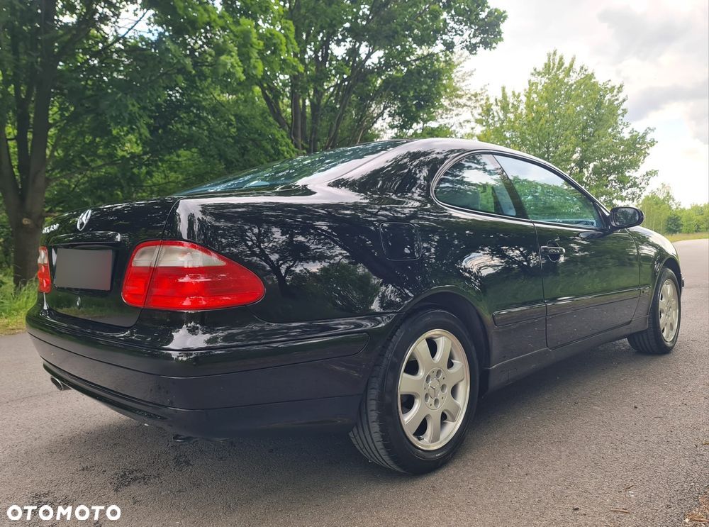 Mercedes-Benz CLK - 9