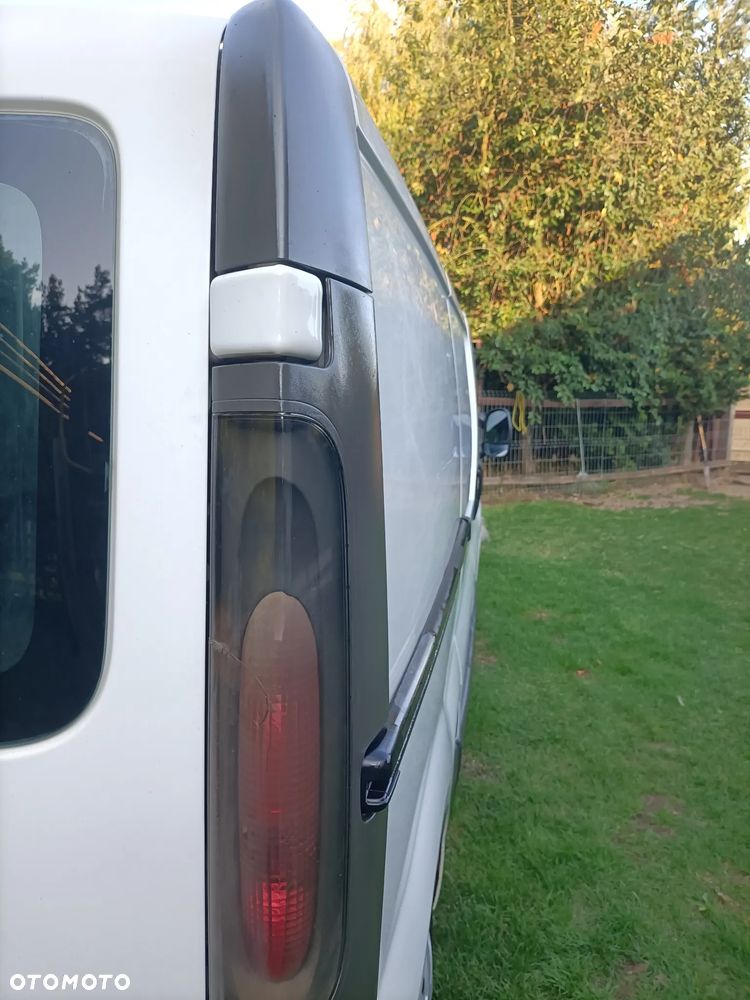 Opel Vivaro - 19