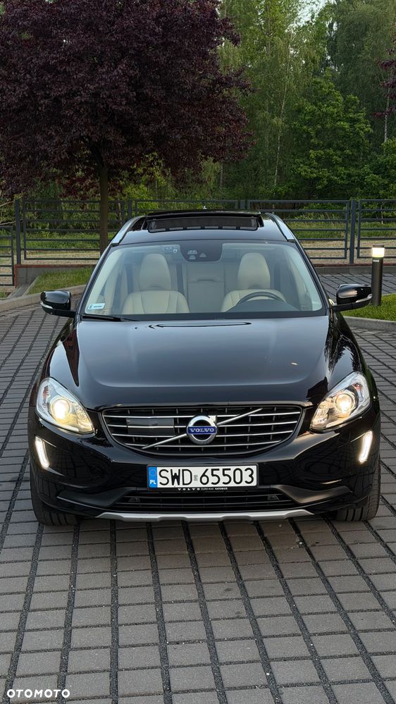 Volvo XC 60 D4 AWD Summum - 3