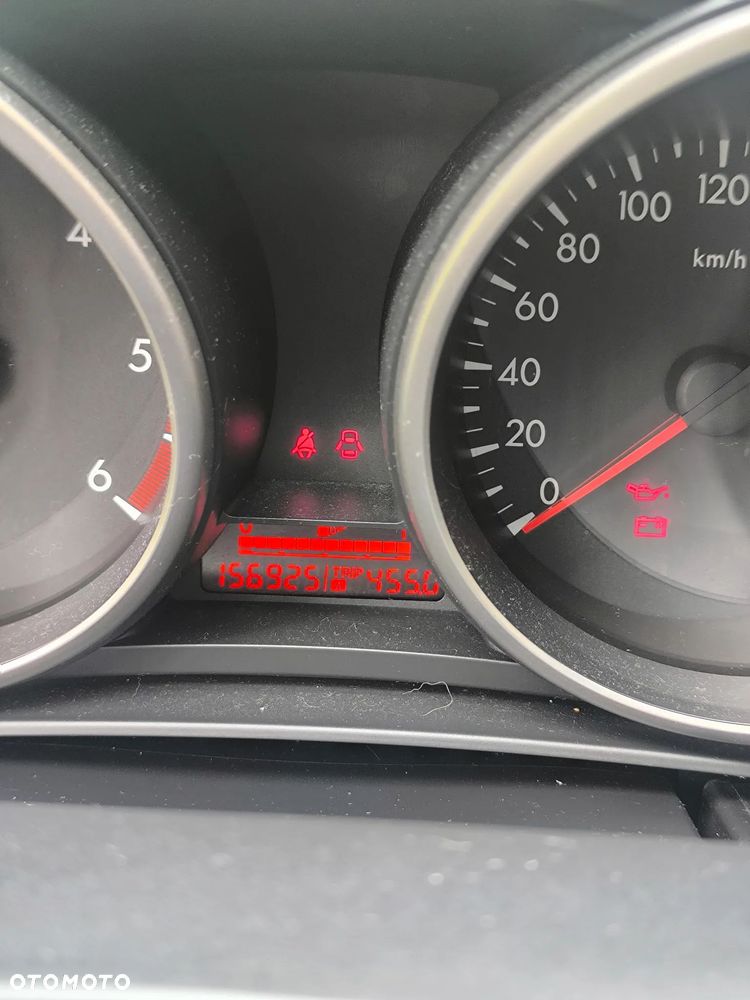 Mazda 3 1.6 CD Exclusive + - 5