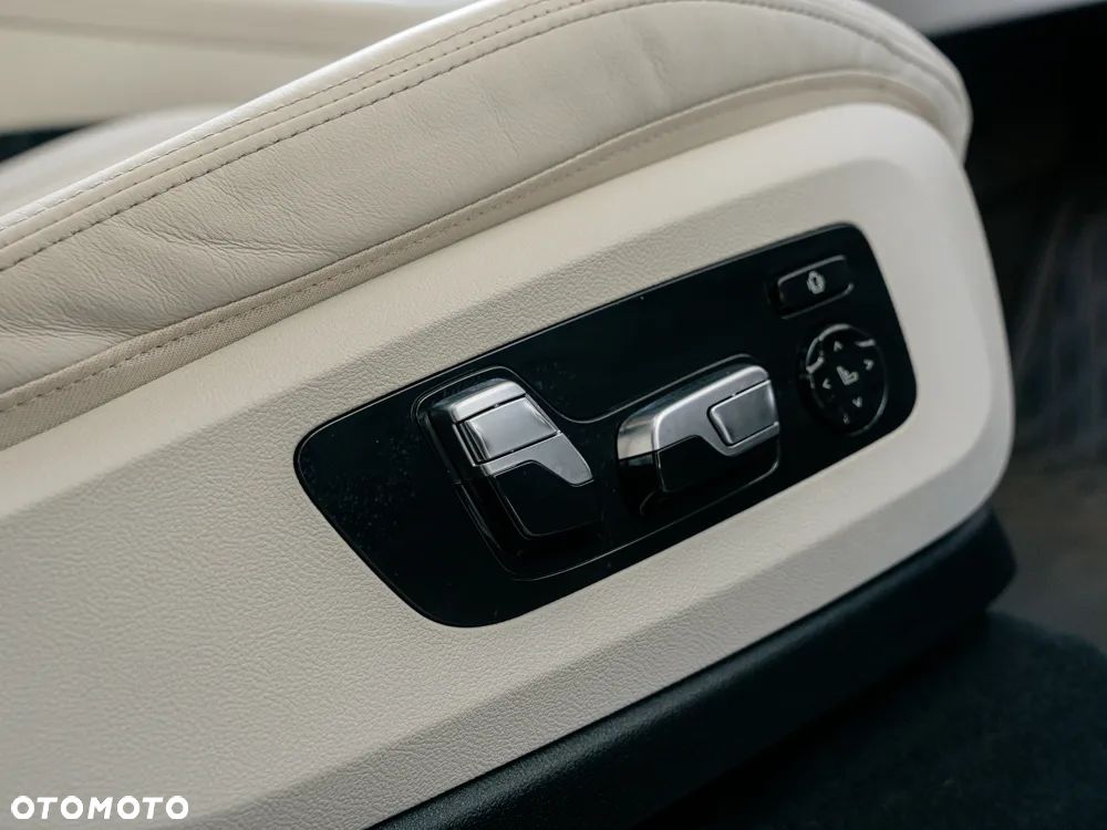 BMW X5 xDrive40d - 14