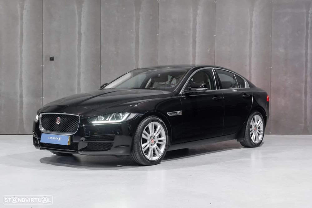 Jaguar XE 2.0 D Prestige Aut. - 1