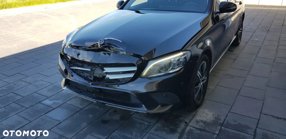 Mercedes-Benz Klasa C 200 d 9G-TRONIC Night Edition - 6