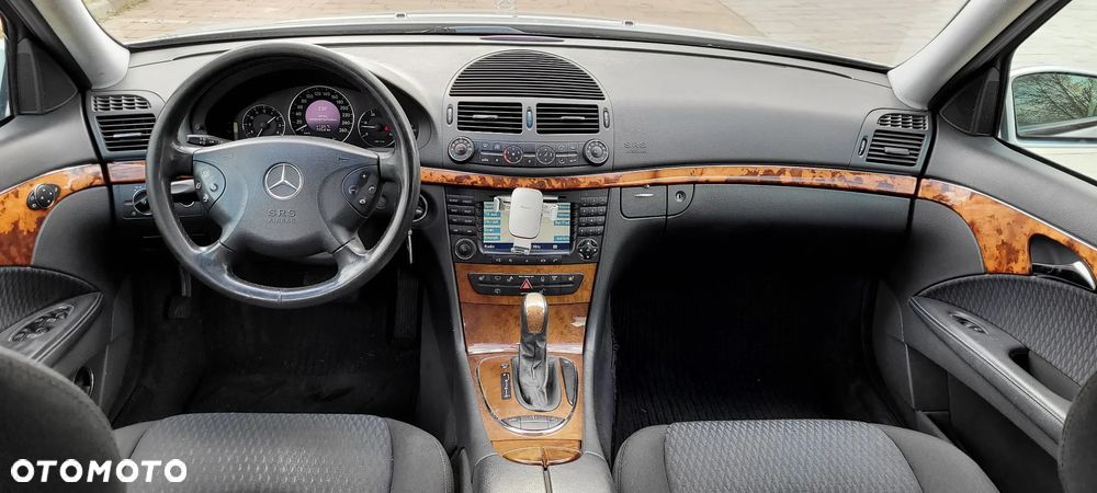 Mercedes-Benz Klasa E 320 CDI T Elegance - 10