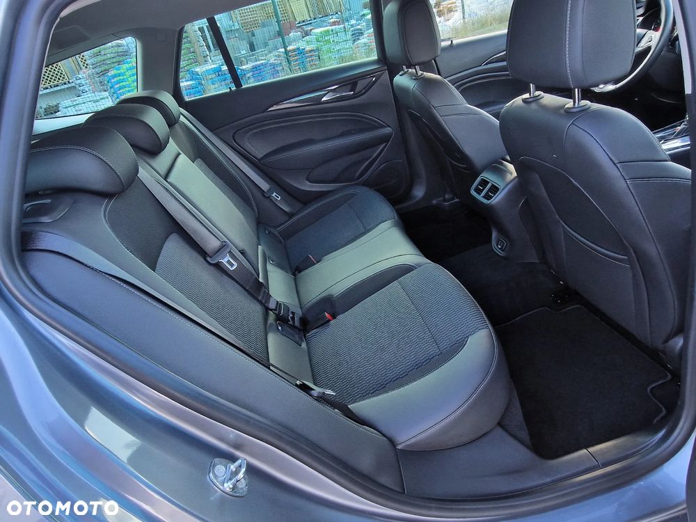 Opel Insignia Sports Tourer 2.0 Diesel Automatik Business Edition - 26
