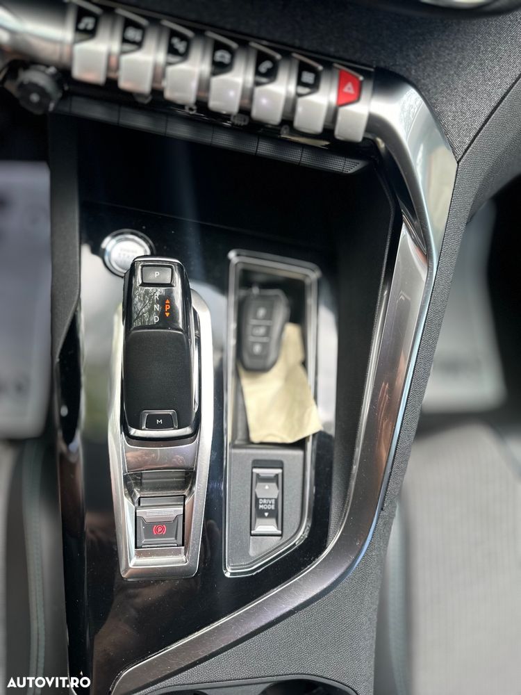 Peugeot 3008 1.5 BlueHDI 130 EAT8 Active Pack - 15