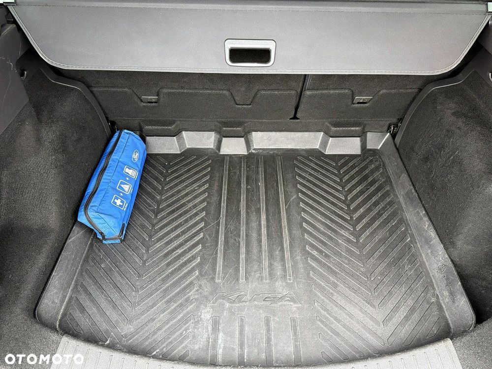 Ford Kuga 2.0 TDCi 4x2 Titanium - 16