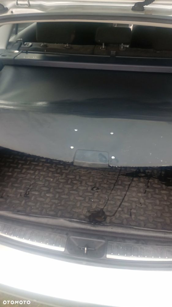 Toyota Avensis 2.0 D-4D - 15