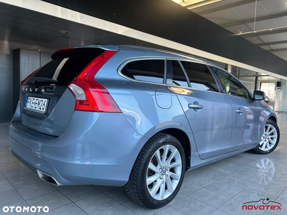 Volvo V60 D2 Drive-E Summum - 2
