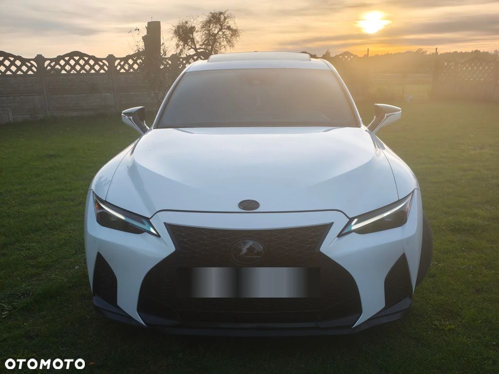 Lexus IS - 21
