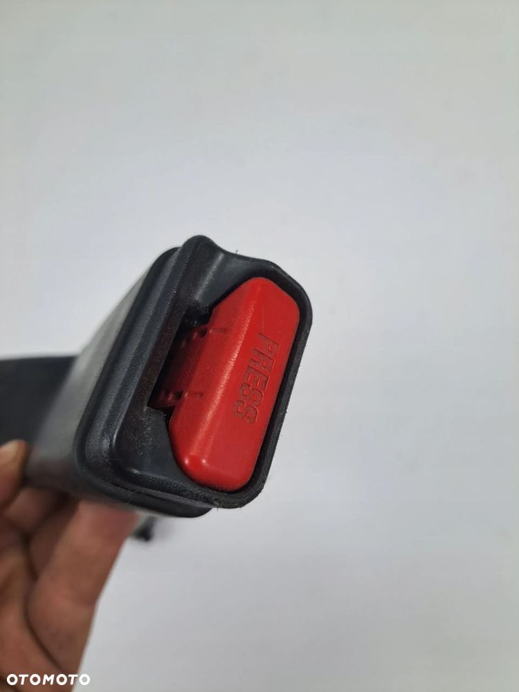 TESLA MODEL X S ZAPINKA NAPINACZ PASA 1019493-05-E - 3