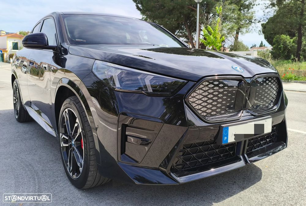 BMW iX2 eDrive20 Pack Desportivo M Pro - 40