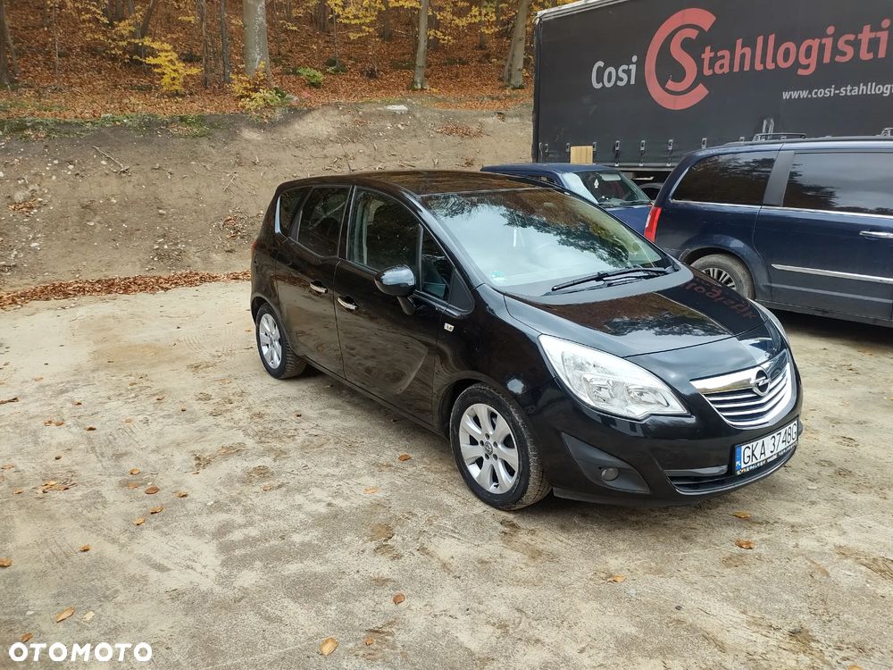 Opel Meriva 2012 photo 2