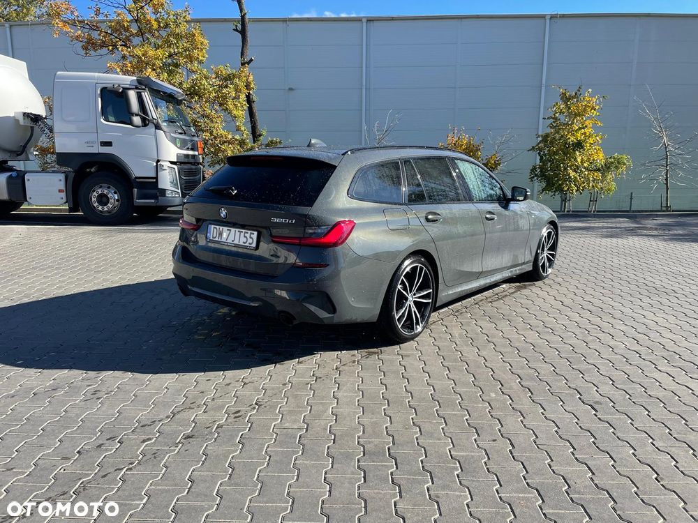BMW Seria 3 320d xDrive - 4