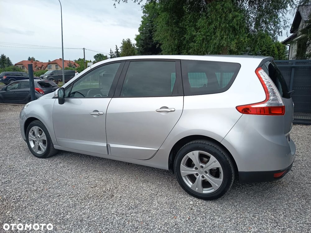 Renault Grand Scenic 2.0 16V 140 CVT Dynamique - 5