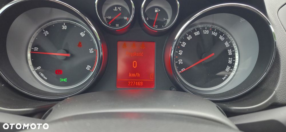 Opel Insignia 2.0 CDTI Cosmo - 9