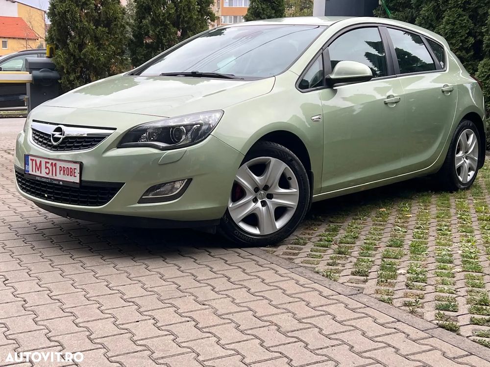 Opel Astra 1.4 Cosmo - 2