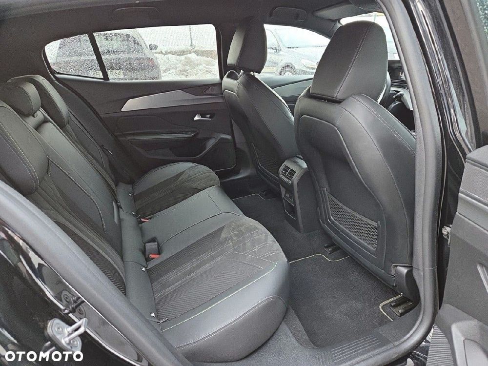 Peugeot 408 1.2 PureTech GT S&S EAT8 - 13