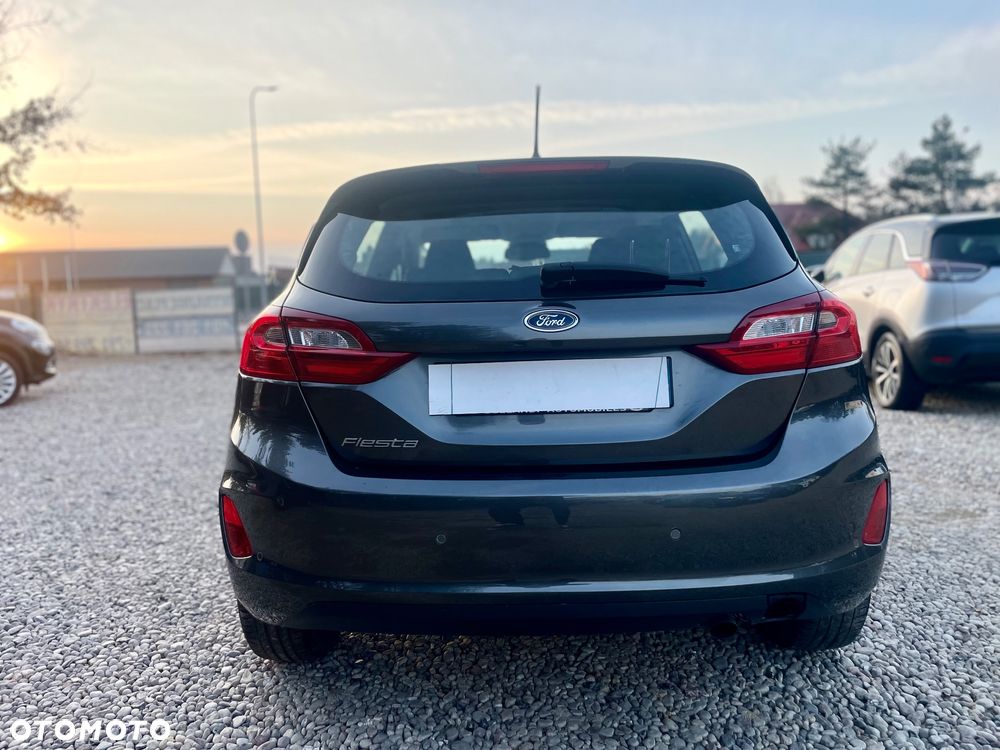 Ford Fiesta - 9