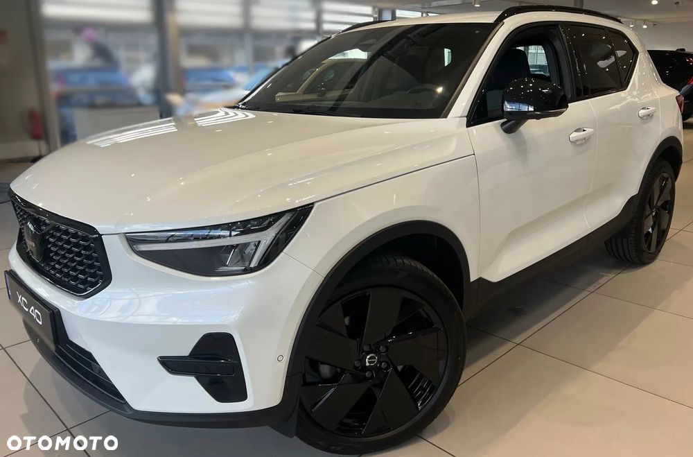 Volvo XC 40 B4 AWD Ultimate Dark - 11