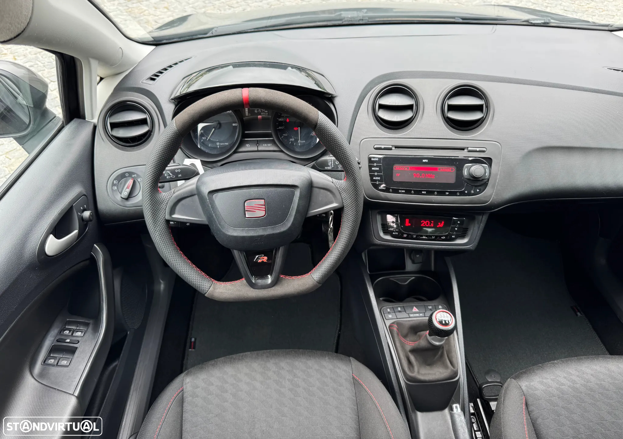 SEAT Ibiza 2.0 TDi FR - 29