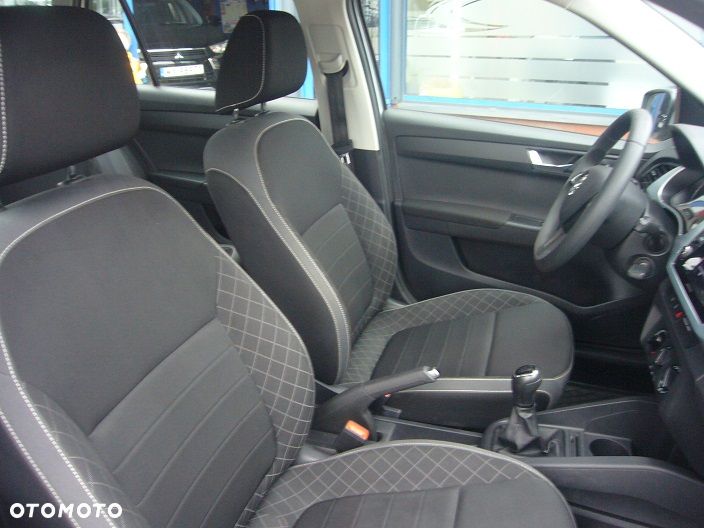 Skoda Fabia 1.0 TSI Ambition - 19