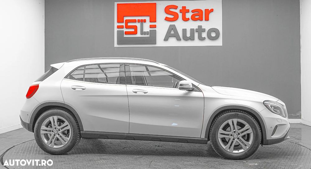 Mercedes-Benz GLA 200 d 4MATIC 7G-DCT Urban - 11