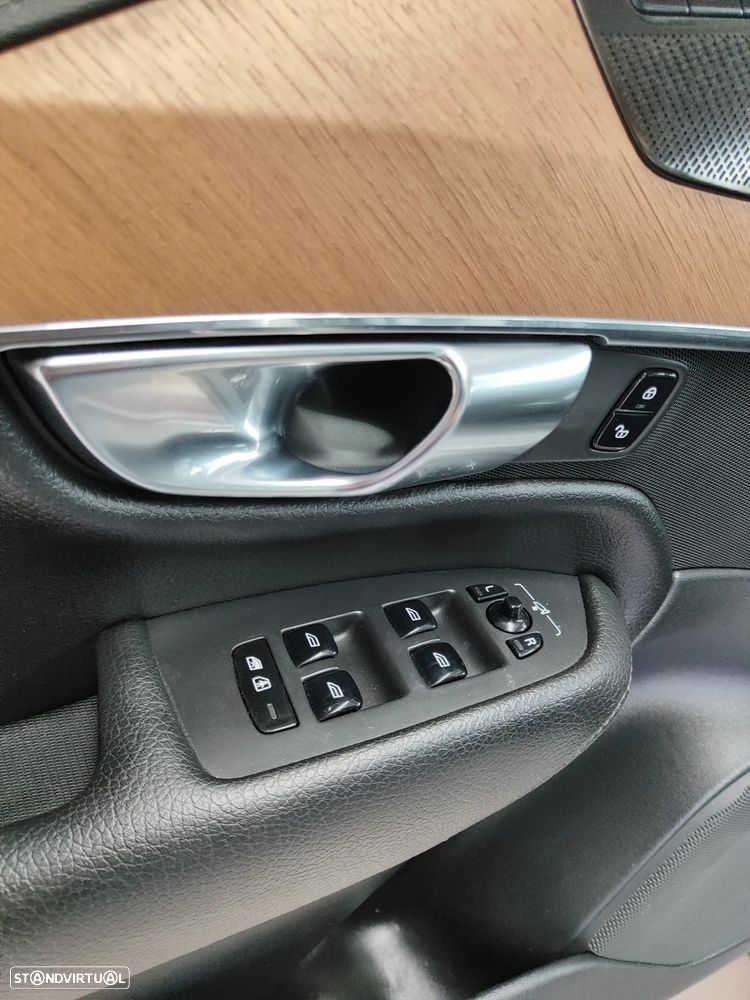 Volvo XC 90 2.0 T8 PHEV Inscription Expression AWD - 28