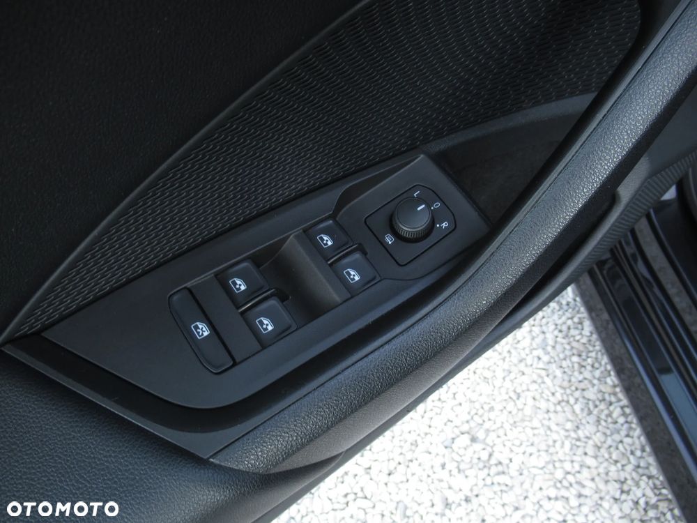 Skoda Octavia 1.5 TSI ACT Ambition - 37