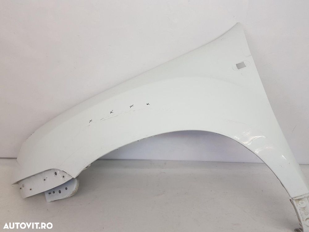 Aripa stanga fata Dacia Duster dupa 2009 - 5