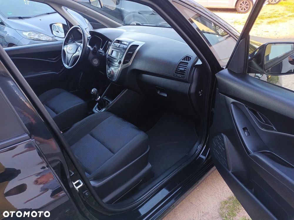 Hyundai ix20 1.4 UEFA EURO 2012 Edition - 27