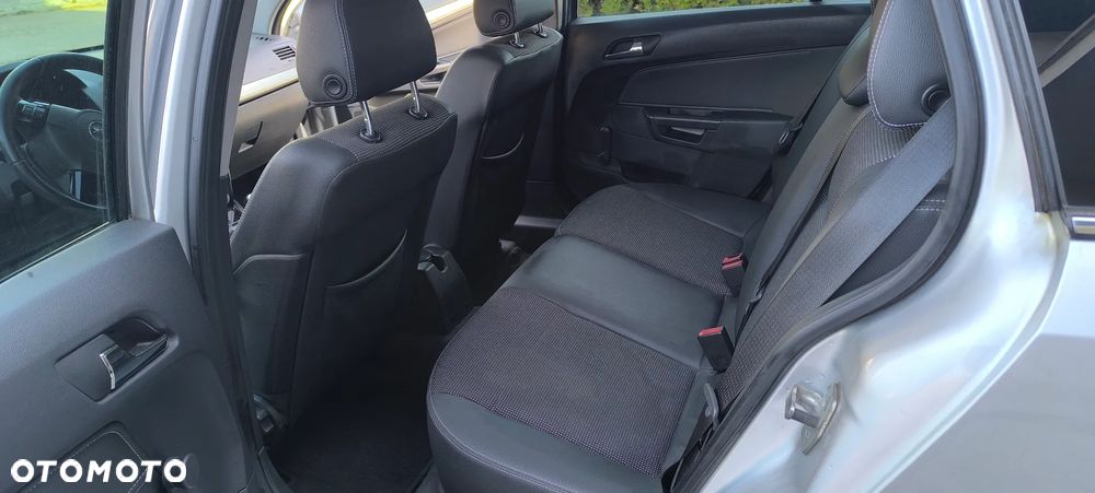 Opel Astra 1.6 Edition 111 Jahre - 7