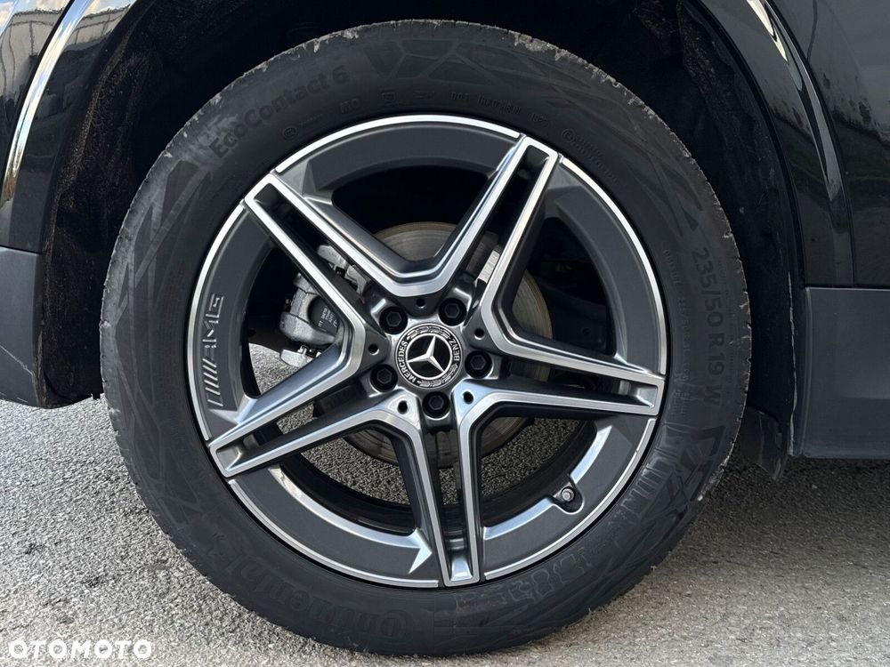 Mercedes-Benz GLA - 20