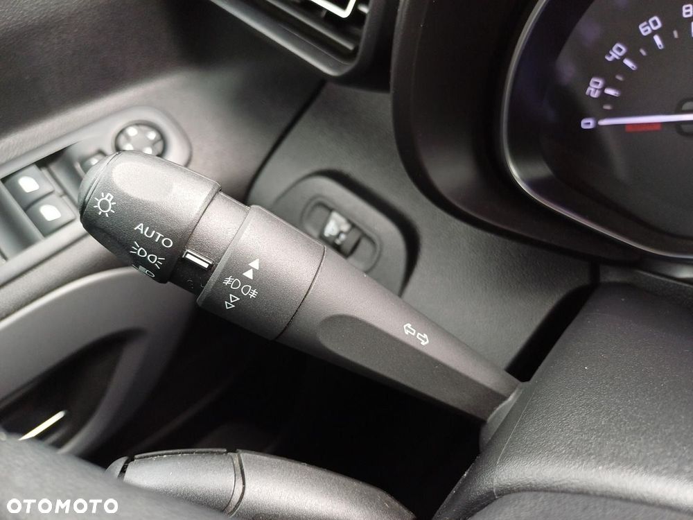 Toyota Proace City Verso 1.2 D-4T Family - 19