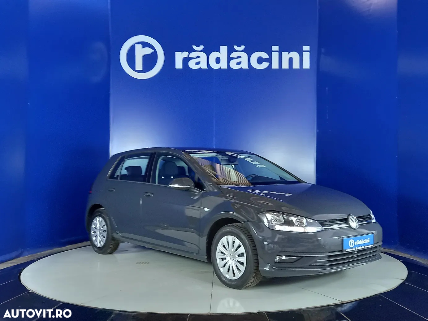 Volkswagen Golf - 5